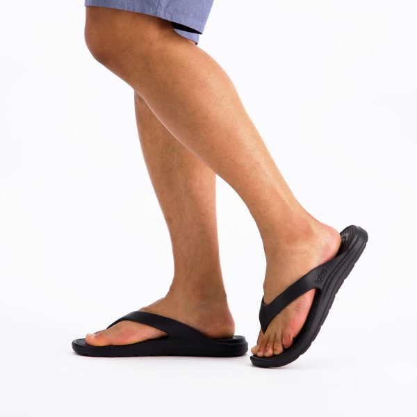 61Tzds2btEL.jpg Men's Everywear Ara Thong Sandal