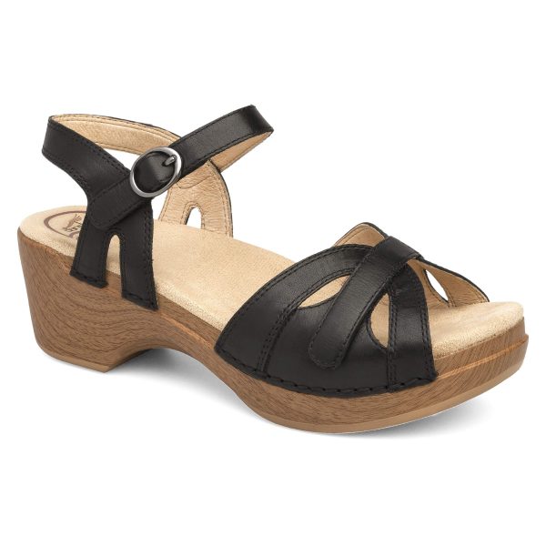 81BjRTYWulL.jpg Women's Season Sandal